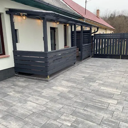 Apartament Filkes Rezidence *